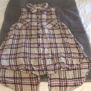 Boutique sleeveless top. Large